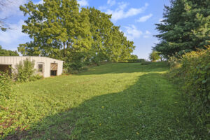 private secluded one-story home in Goshen, Indiana 46528 for sale by auction - Bright Star Real Estate Services